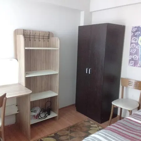A Cosy Flat Near Sea And Subway